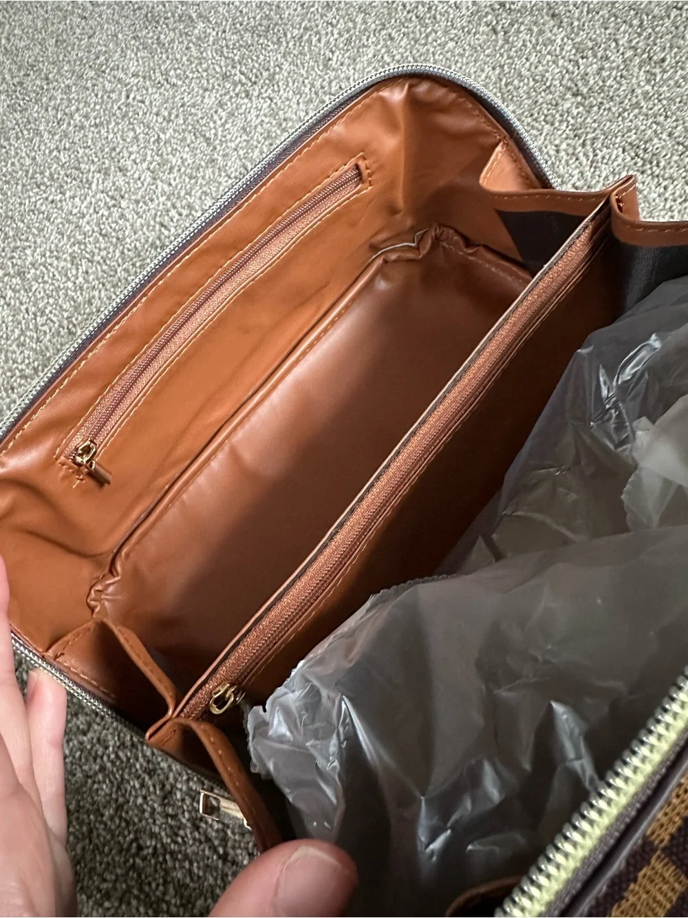 NWT Emmafy Lay Flat Makeup Bag